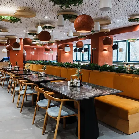 Hotel семеен рай