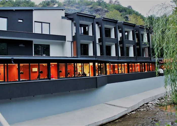 семеен рай Hotel 3*